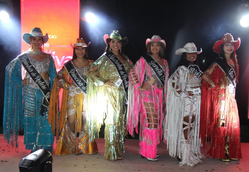 Corte do Cruz das Posses Rodeio Fest 2026 é eleita em noite de tradição e celebração