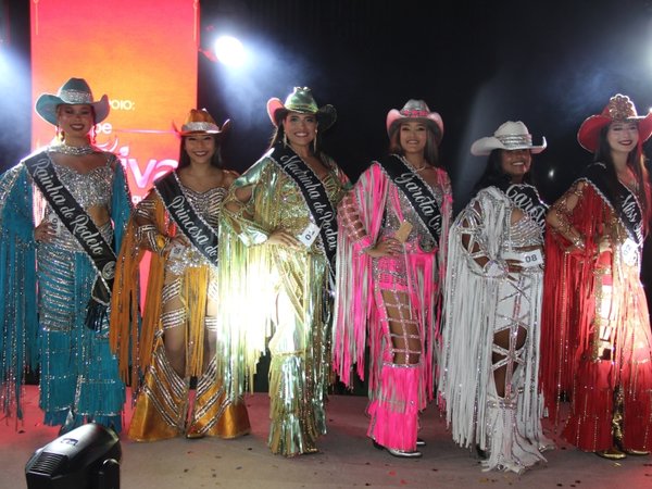Corte do Cruz das Posses Rodeio Fest 2026 é eleita em noite de tradição e celebração